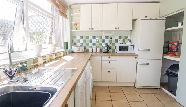 YEWBARROW, pet friendly, with open fire in Gosforth