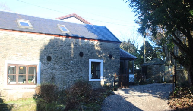 Yewtree Cottage -The Art House