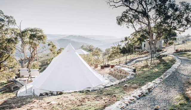 Yirri glamping tent overlooking the Great Dividing Range