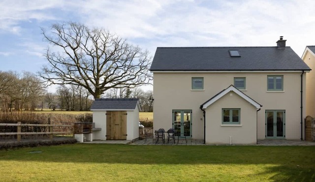 Ynyswen Cottages · Brecon Beacons cottages sleeps 12 people