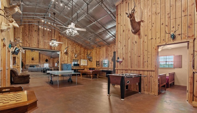 Yo-Leven Ranch - exotic animal ranch with a six bedroom barndominium!