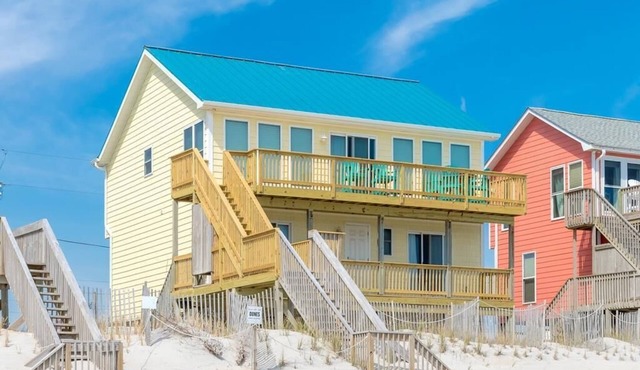 YOLO - Fantastic 5 BR Oceanfront Home - 2 Living Rooms