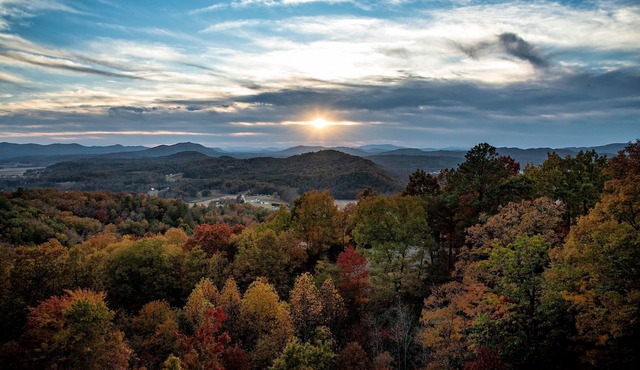 YonderCabin: a Modern Cabin with Views for Days