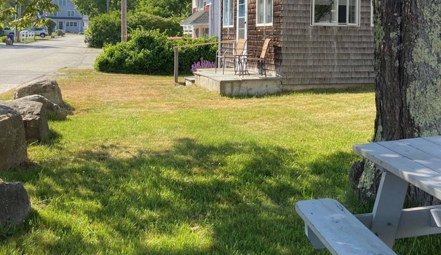 York Beach Ocean View 2-Bedroom Cottage at the Heart of Long Sands Beach