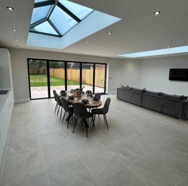 York Fields Retreat - 4 Ensuite Bedrooms