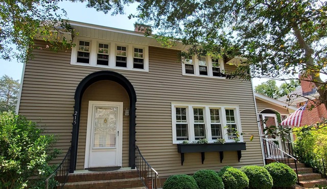 Yorktown - Historic Yorktown - 3 Bedrooms & 1 Bath.