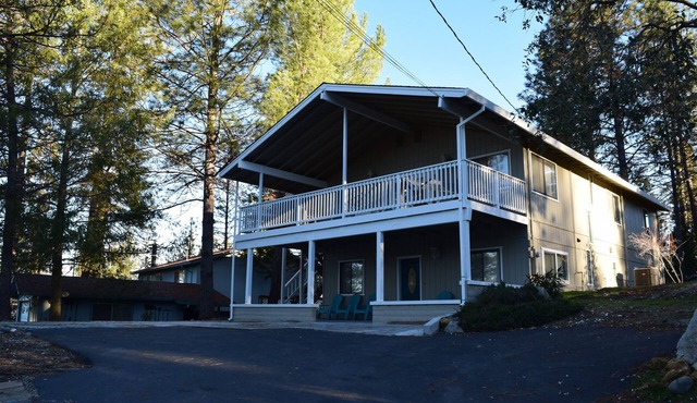 Yosemite, Family-friendly Escape with many amenities inside, outside and nearby