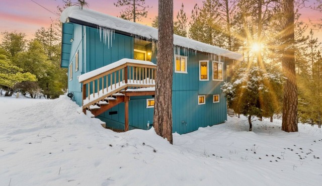 Yosemite Family Retreat: Dogs OK! Games, Lake, Deers, Golf, Family Reunion!