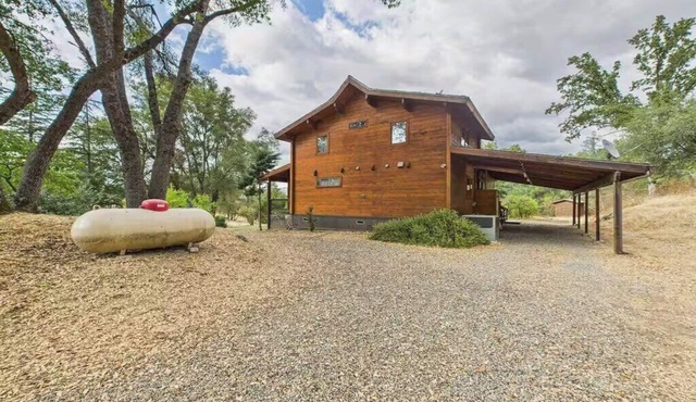 Yosemite Oaks Lodge - Spacious Wood Cabin