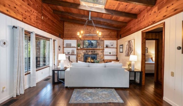 Yosemite Pines in Oakhurst with Hot Tub/Fireplace/Firepit/Pet Friendly