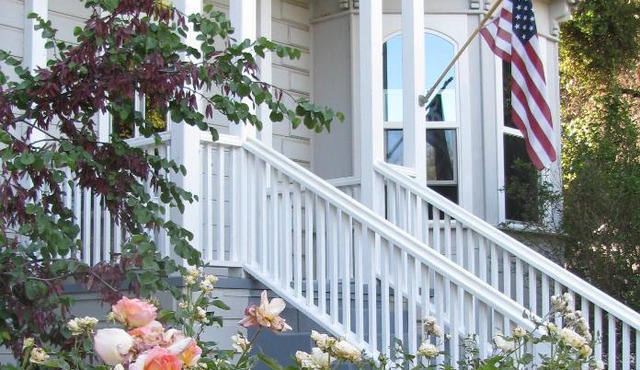 Yosemite Rose Bed and Breakfast