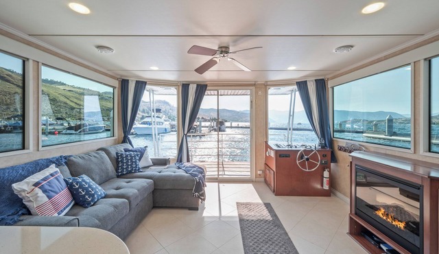 You can't beat these views w/this unique houseboat ON Lake Chelan