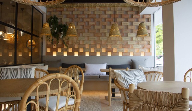 You & Co. Saler Beach Boutique Hotel