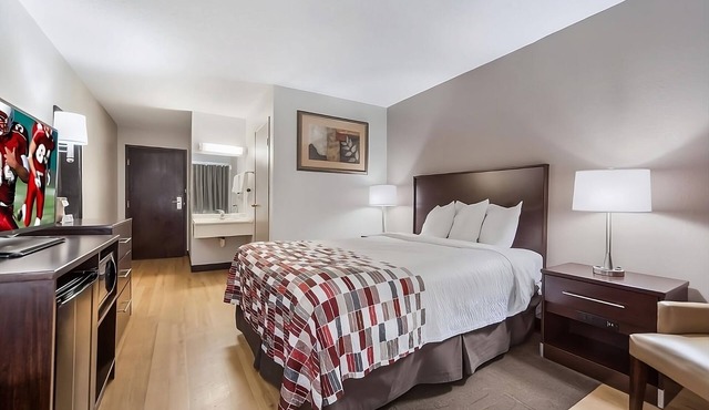 You Found It! Budget-friendly & Pet-friendly Property, Onsite Pool, FREE Parking