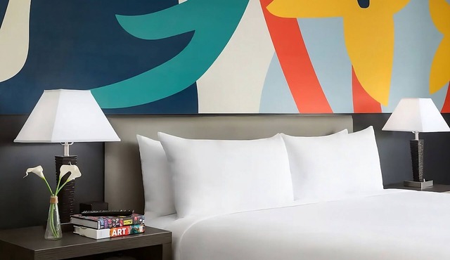 You Found It! Parking, Pets Allowed, Short Drive to Museum of Science!