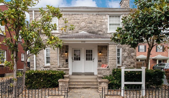 You hit the exacta with location and comfort! Right in the heart of St Matthews