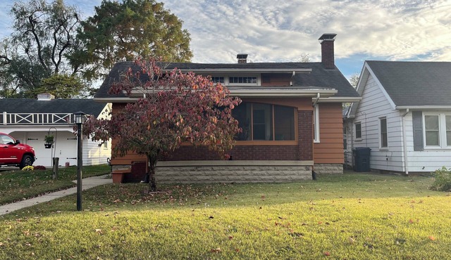 You'll love your stay at the Bohemian Bungalow centrally located in Terre Haute!