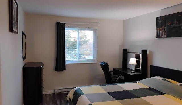 You own condo - close to amenities, community center, public docks and marinas