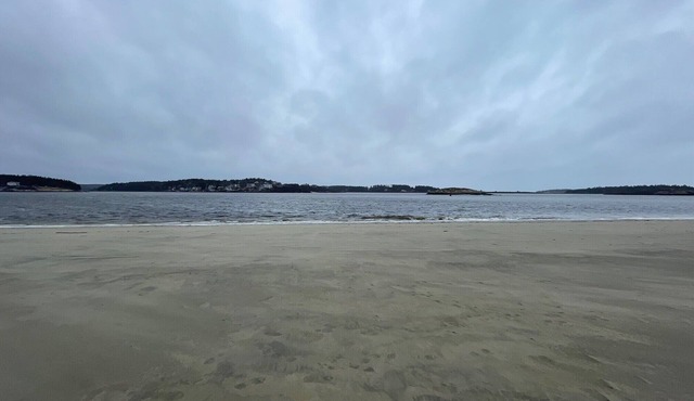 You will feel at home in our 2 bedroom year round house steps from Popham Beach