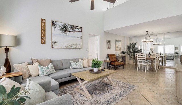 You will love it here! - large 2 story Condo, 3 min walk from beach