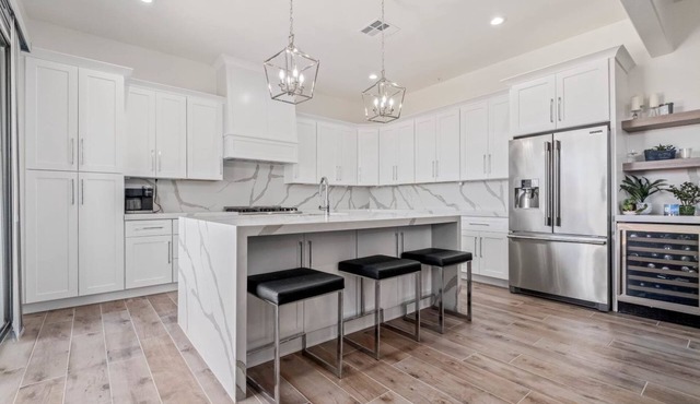 You will not be disappointed! Modern, Beautiful spacious living in Grayhawk!