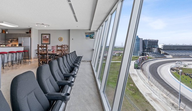 You will ♥️ this place! The Texas Motor Speedway Condo