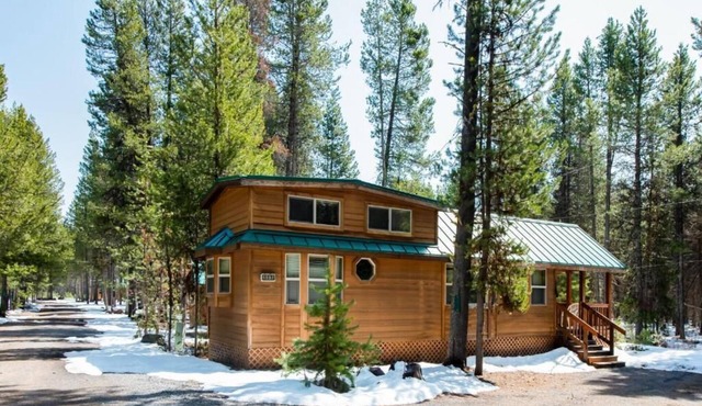 Young at Heart Chalet, Pet Friendly- 507