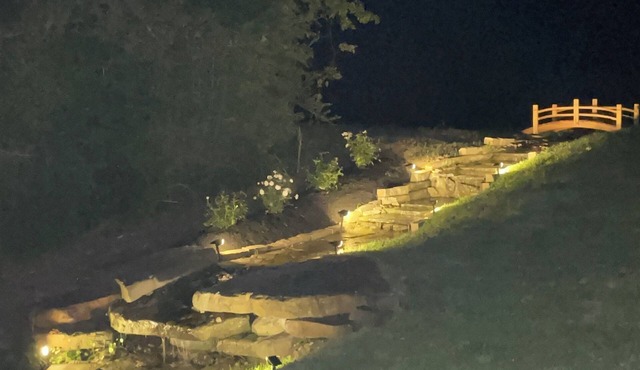 Your 12 Acre Farmhouse Retreat - Relax and Unwind by the Campfire and Pond