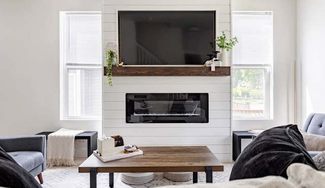 Your 5‑Bedroom, 4‑Bath Retreat, Comfort, Style & Fun for Groups