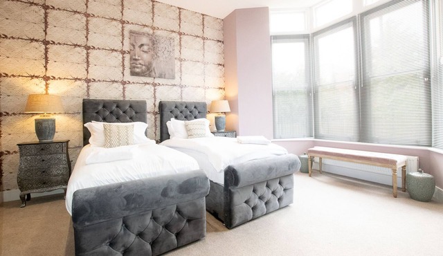 Your Apartment | Bristol Rowan Tree - No.4