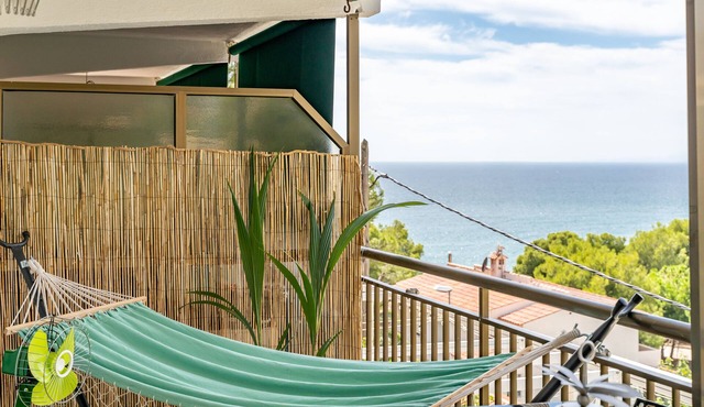 Your Beach Front Retro Hideaway in Salou