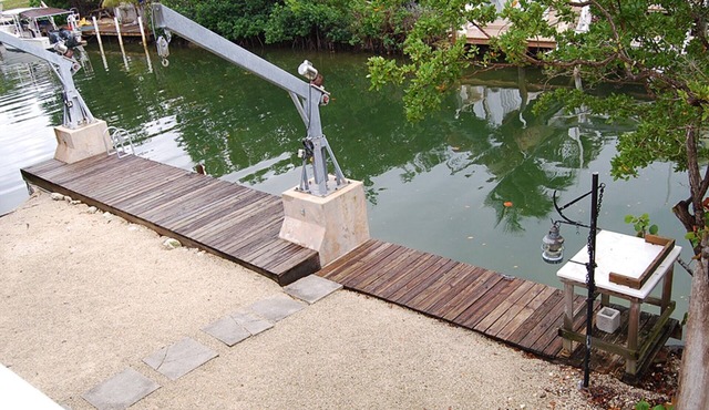 Your Best Fishing And Relaxing Experience! 2/2 Waterfront Home