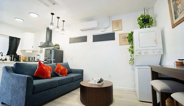 Your Calm Escape Modern Guesthouse ADU Sanctuary