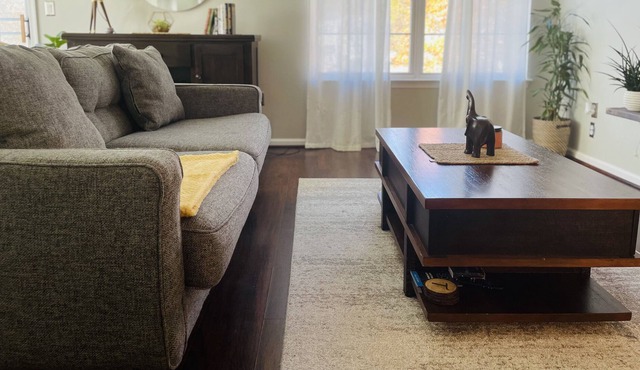 Your Chic Hotspot Away from Home - Latinos Bienvenidos