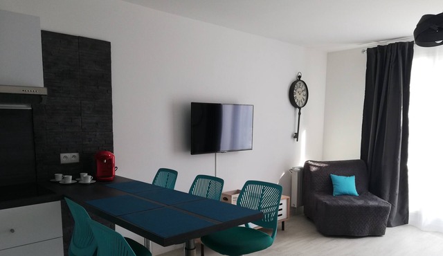 Your colorful apartment near Disneyland!