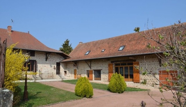 Your cottage in southern Burgundy, in the Charollais bocage, calm and relaxing