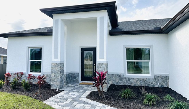 Your Cozy Corner in Cape Coral
