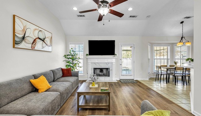 Your Cozy Escape in the Heart of Welcoming Prattville Alabama