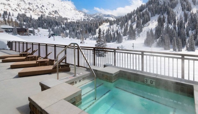Your Destination For A Mountain Adventure! Onsite Game Room, Outdoor Pool, Spa