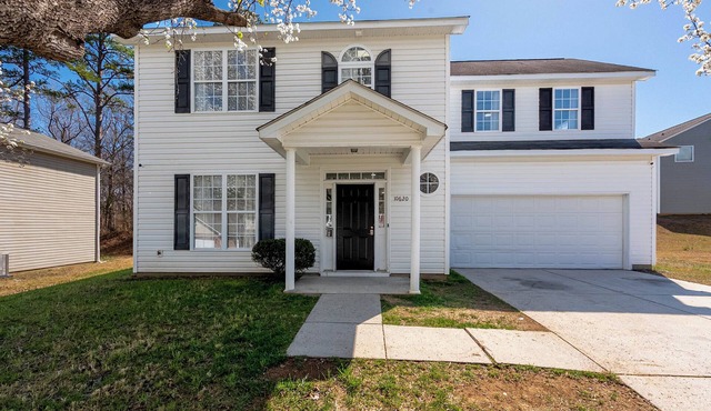 Your family retreat in Charlotte (pet friendly)!