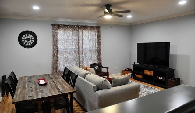 Your gameday condo awaits in the heart of Starkville, just minutes from campus!