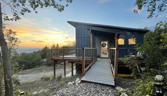 Your Hideaway Surrounded by the Breathtaking Beauty of Utah's Natural Landscape
