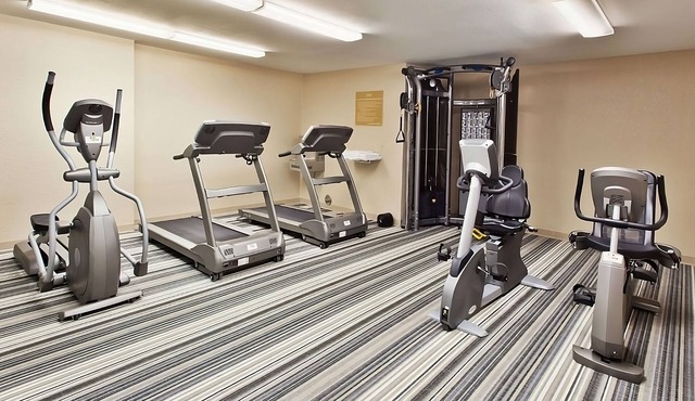Your Home Away From Home! 4 Relaxing Units, Full Kitchen, Pets are Welcome here!
