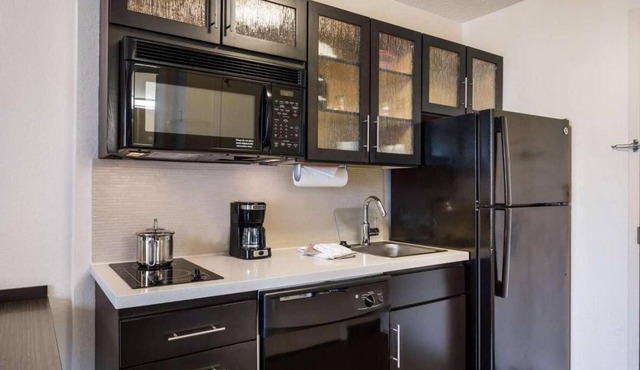 Your Home Away From Home! Pet-friendly Property, Full Kitchen, Free Shuttle!