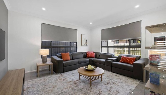 Your Home Away from Home: 4BR Escape