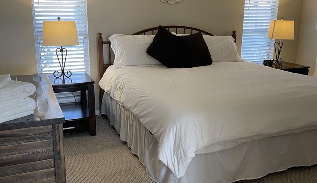 Your Home Away From Home and 2 miles from The Mayo Clinic and Snowbirds welcomed