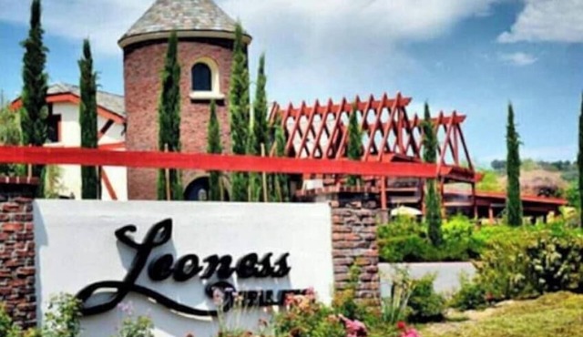 Your Home Away From Home near Wineries & Old Town