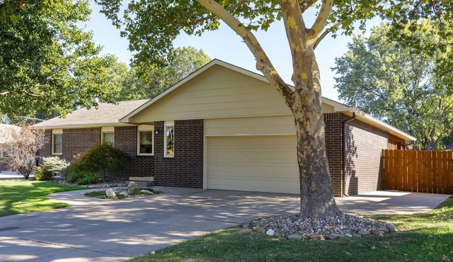 Your Home Away from Home: Retreat Perfect for Large Families and Groups