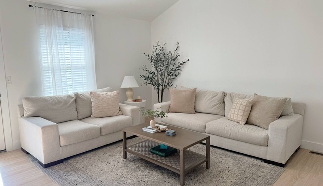 Your Home Away From Home in Ozark- Quiet, Cozy, and Close to Everything You Need