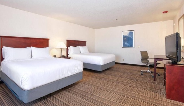 Your Home Away From Home! Spacious Unit Awaits! Near Santa Maria Civic Theatre!